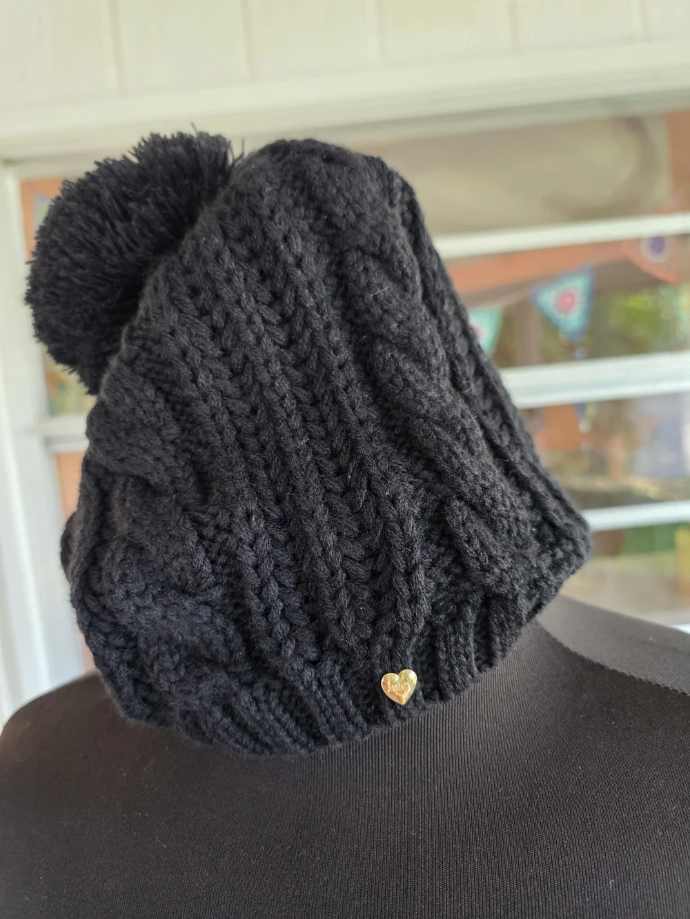 Juicy Couture Black Cable Knit Pom Hat with Heart Charm McBling Girlie Pop